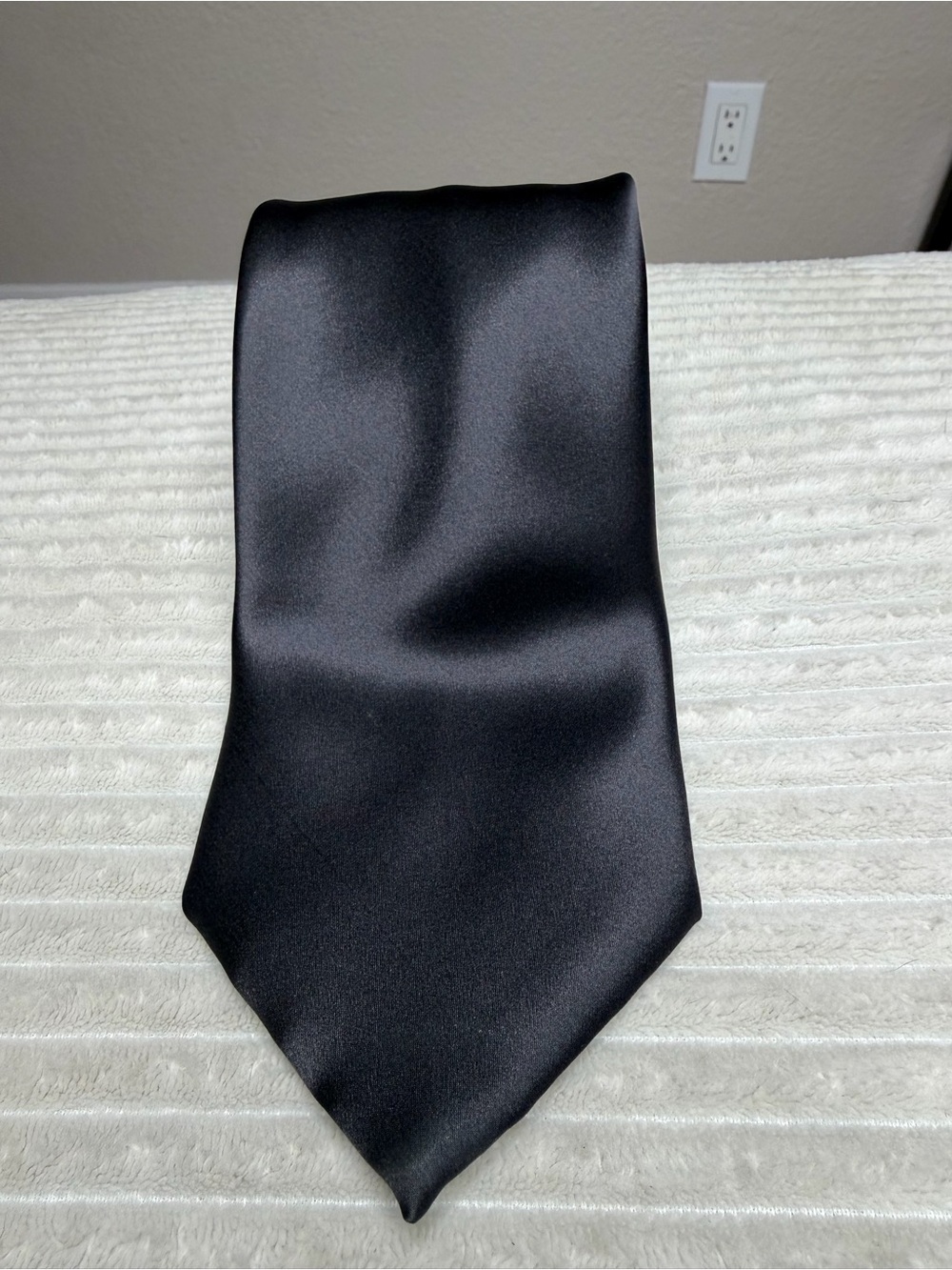 NWT Barneys New York Black Silk Men's Tie Handmade in Italy